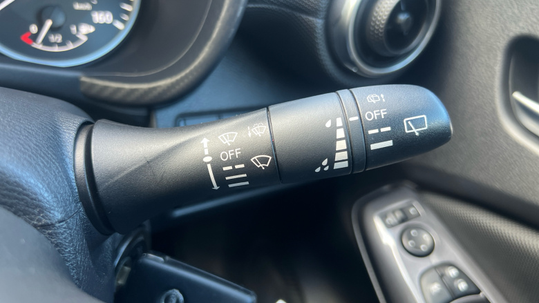 Nissan Juke 1.0 DiG-T 114 Acenta 5dr Petrol Hatchback